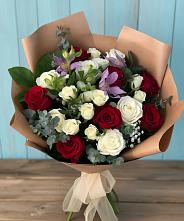 Букет цветов из:  Розы и Альстромерии в Бронницах