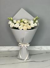 Букет цветов из:  Розы и Лизиантусы в Бронницах